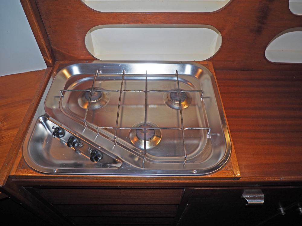 Cabin en avant, H&eacute;bergements